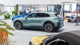 Elektryczne Porsche Cayenne już w Polsce. Jest mocniejsze i... tańsze od wersji spalinowej