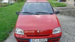 Renault Clio I  - galeria społeczności - maska zamknięta
