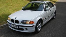 BMW Seria 3 Sedan - galeria społeczności - widok z przodu