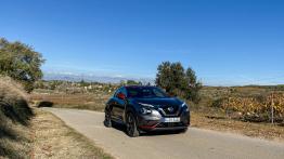 Nissan Juke 1.0 DIG-T 117 KM - galeria redakcyjna - widok z przodu