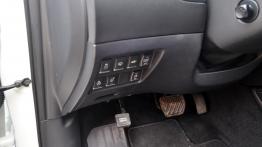 Infiniti QX60 - galeria redakcyjna - panel sterowania pod kierownic?