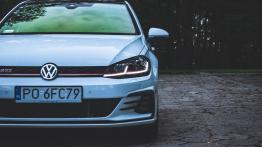 Volkswagen Golf GTI 2.0 TSI 245 KM - galeria redakcyjna - widok z przodu