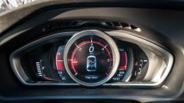 Volvo V40 II Ocean Race 1.6 D2 115 KM - galeria redakcyjna - zestaw wskaźników