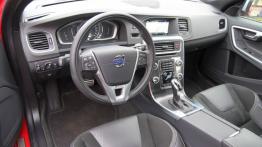Volvo S60 II Facelifting 2.0 T6 Drive-E 306 KM - galeria redakcyjna - kokpit