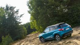 Suzuki Vitara 1.6 VVT 120 KM - galeria redakcyjna - widok z tyłu