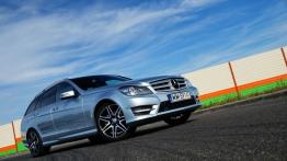 Mercedes Klasa C W204 Kombi T204 Facelifting 180 BlueEFFICIENCY 156KM - galeria redakcyjna - widok z
