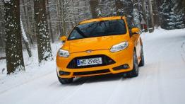 Ford Focus III Hatchback 5d 2.0 EcoBoost 250KM - galeria redakcyjna - widok z przodu