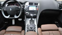 Citroen DS5 Hatchback 5d 2.0 HDi 163KM - galeria redakcyjna - pełny panel przedni