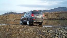 Chevrolet Captiva Facelifting 2.2D - galeria redakcyjna - widok z tyłu