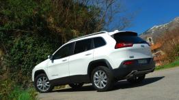 Jeep Cherokee V 2.0 TD 170KM - galeria redakcyjna - lewy bok