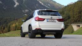 BMW X5 F15 - galeria redakcyjna - widok z tyłu