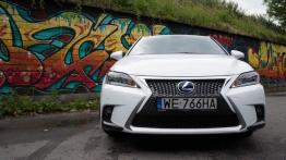 Lexus CT 200h Facelifting 136KM - galeria redakcyjna - widok z przodu