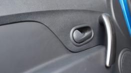 Dacia Sandero II Stepway 1.5 dCi 90KM - galeria redakcyjna - drzwi kierowcy od wewnątrz