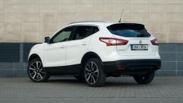 Nissan Qashqai II 1.6 dCi 130KM - galeria redakcyjna - widok z tyłu