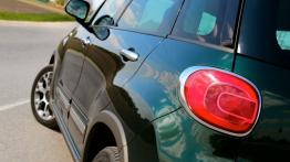 Fiat 500L Trekking 1.6 MultiJet II - galeria redakcyjna - lewy tylny reflektor - wyłączony