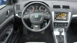 Skoda Octavia RS wewnątrz - kokpit