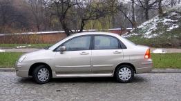 Suzuki Liana 1.4 DDiS 1.4 (90 KM) - lewy bok