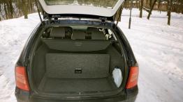 Skoda Octavia Tour 1.9 TDI  02.10.2006 - galeria redakcyjna - bagażnik