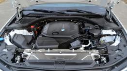 BMW Seria 3 2.0 320d 190 KM - galeria redakcyjna - silnik solo
