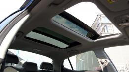 Kia Optima Sedan Facelifting - galeria redakcyjna - szyberdach od wewnątrz