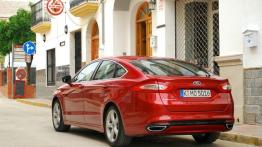 Ford Mondeo V - galeria redakcyjna - widok z tyłu