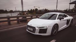 Audi R8 V10 Plus - galeria redakcyjna - widok z przodu