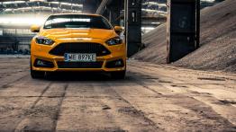 Ford Focus ST FL - galeria redakcyjna - widok z przodu