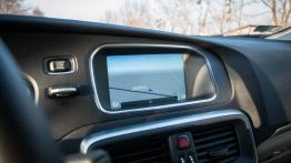 Volvo V40 II Ocean Race 1.6 D2 115 KM - galeria redakcyjna - ekran systemu multimedialnego