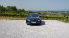 Skoda Superb III Sedan - galeria redakcyjna - widok z przodu