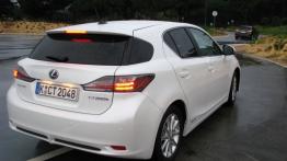 Lexus CT 200h 136KM - galeria redakcyjna - widok z tyłu