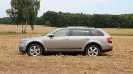 Skoda Octavia III Scout 1.8 TSI - galeria redakcyjna - lewy bok