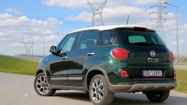 Fiat 500L Trekking 1.6 MultiJet II - galeria redakcyjna - widok z tyłu