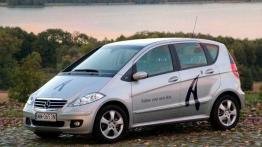 Mercedes Klasa A 200 Avantgarde - galeria redakcyjna - widok z przodu