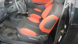 Citroen C2 1.6 16V VTR - widok ogólny wnętrza z przodu