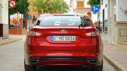 Ford Mondeo V - galeria redakcyjna - widok z tyłu