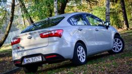 Kia Rio III Sedan 1.4 CVVT 109KM - galeria redakcyjna - widok z tyłu