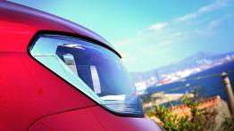 Volkswagen Caddy IV Kombi - galeria redakcyjna - prawy przedni reflektor - wyłączony