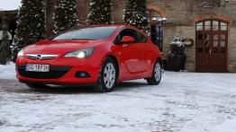 Opel Astra J GTC - galeria redakcyjna - widok z przodu
