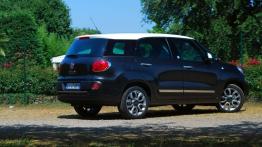 Fiat 500L Living 1.6 MultiJet II 105KM - galeria redakcyjna - prawy bok