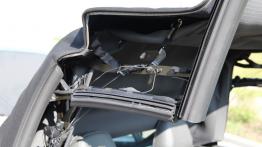 Audi A5 RS5 Facelifting 4.2 FSI 450KM - galeria redakcyjna - mechanizm składania dachu - widok z bok