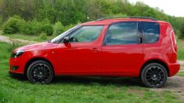 Skoda Roomster Facelifting 1.2 TSI - galeria redakcyjna - lewy bok