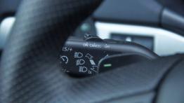 Skoda Octavia RS wewnątrz - manetka do sterowania światłami