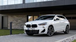 BMW X2 M35i 2.0 306 KM - galeria redakcyjna - widok z przodu