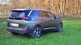 Peugeot 5008 2.0 BlueHDI 180 KM - galeria redakcyjna - widok z tyłu