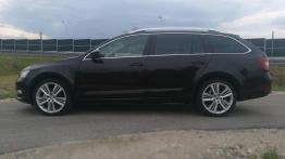 Skoda Octavia Kombi 1.5 TSI 150 KM - galeria redakcyjna - lewy bok