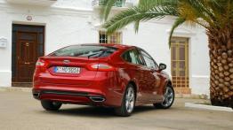 Ford Mondeo V - galeria redakcyjna - widok z tyłu