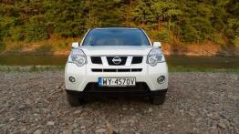 Nissan X-Trail II Terenowy 2.0 dCi 150KM - galeria redakcyjna - widok z przodu