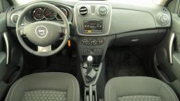 Dacia Sandero II Hatchback 5d TCe  90KM - galeria redakcyjna - pełny panel przedni