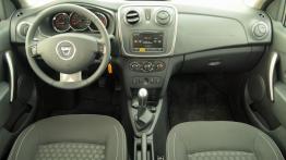 Dacia Sandero II Hatchback 5d TCe  90KM - galeria redakcyjna - pełny panel przedni