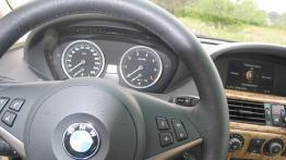 BMW Seria 6 E63 Coupe 645 Ci 333KM - galeria redakcyjna - kierownica
